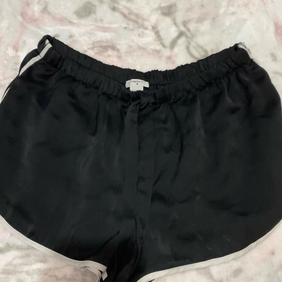 Forever 21 shorts - Picture 5 of 6